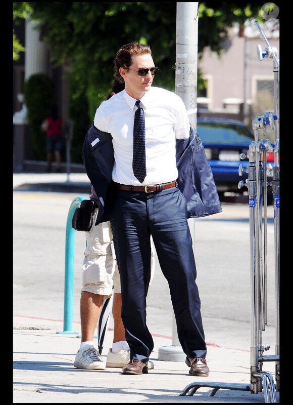 Matthew McConaughey tourne le film The Lawyer Lincoln à Los Angeles, jeudi 12 août.