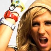 Kesha : Suivez la chanteuse dans les coulisses de son shooting et de ses concerts !