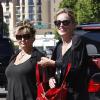 Sharon Stone avec une amie à Los Angeles
