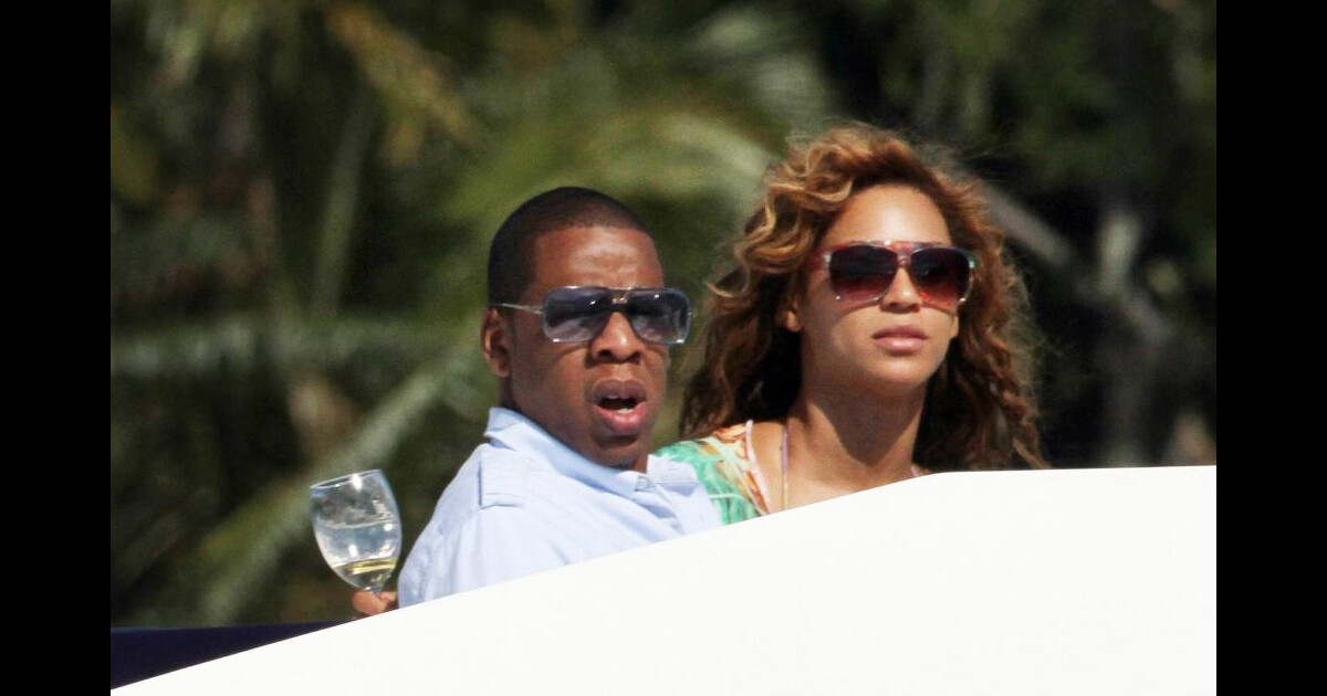 Beyoncé : Elle chute en pleine mer sous les yeux de ses amis ! Quel ...
