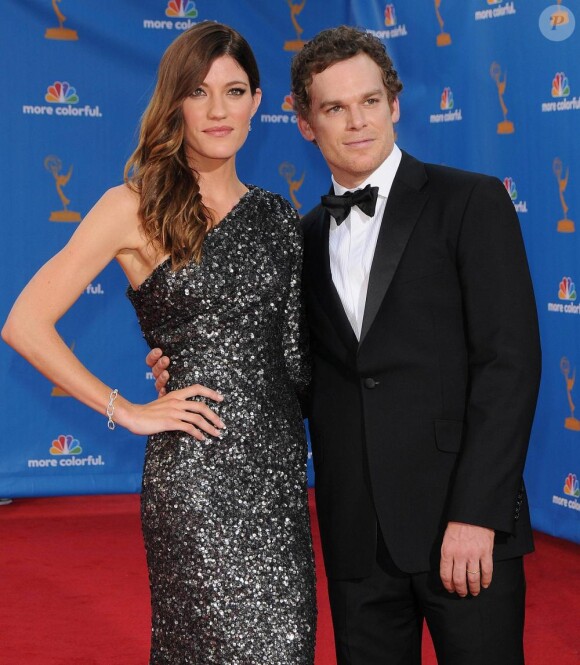 Michael C. Hall et Jennifer Carpenter à la 62e édition des Emmy Awards.