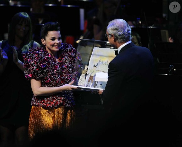 Polar Music Prize, Stockholm le 30 août 2010 : Björk et le roi Carl XVI Gustaf de Suède