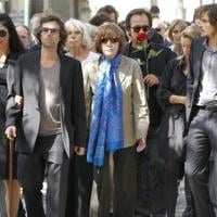 Obsèques d'Alain Corneau : Nadine Trintignant, Patrice Leconte, Alain Chabat, Vincent Perez et tout le cinéma français pour un ultime hommage...