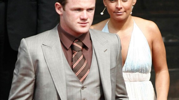 Wayne Rooney : La star du foot anglais aurait allègrement trompé sa femme... alors qu'elle était enceinte !