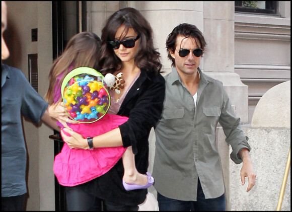 Katie et Tom Cruise à la sortie de leur appartement, à New York. 7/09/2010