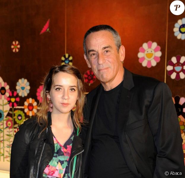 Thierry Ardisson et sa fille Ninon visitent l'exposition de l'artiste Takashi Murakami, au château de Versailles. 12/09/2010
