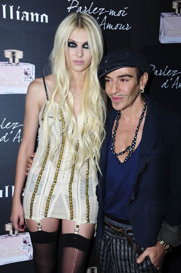 Taylor Momsen lors de la soirée de lancement du nouveau parfum de John Galliano à Paris, le 13 septembre 2010