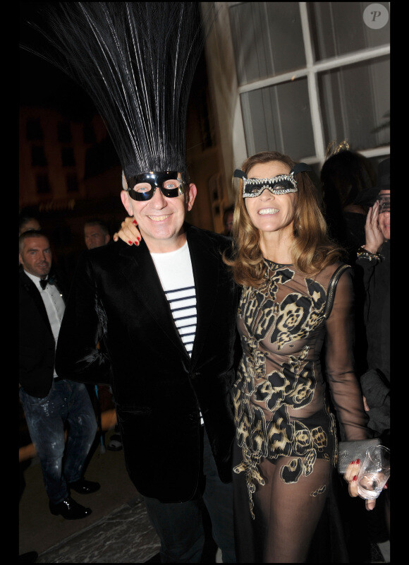 Jean-Paul Gaultier et Carine Roitfeld lors de la soirée Vogue à Paris le 30/09/10