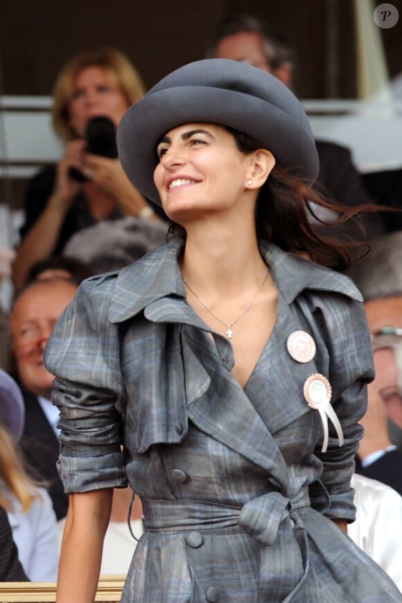 Irene Salvador lors du Qatar Prix de l'Arc de Triomphe à l'hippodrome de Longchamp le 3 octobre 2010