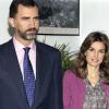 Letizia d'Espagne et Felipe à l'ouverture d'un centre de formation professionnelle, à Albacete, le 4 octobre 2010.