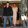 Rihanna faisant du shopping avec son petit-ami Matt Kemp à Paris, le 7 octobre 2010