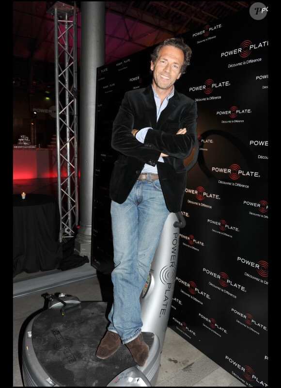 Stéphane Freiss lors de la soirée d'anniversaire des 10 ans de Power Plate au club 104 à Paris le 11 octobre 2010