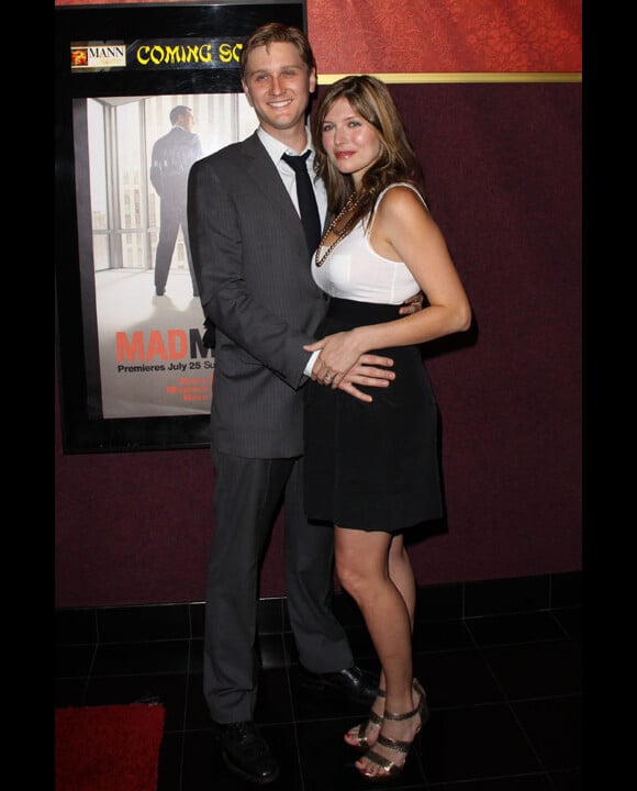 Aaron Staton et sa femme Connie Fletcher Staton à Los Angeles en juillet 2010