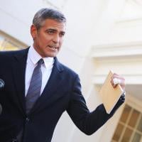 George Clooney : Engagé et légèrement blessé aux côtés de Barack Obama !