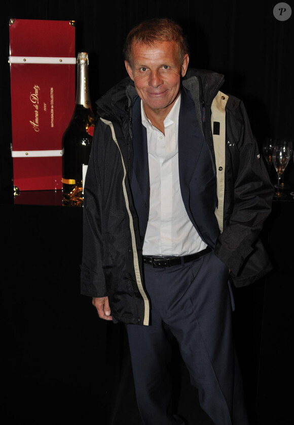 Patrick Poivre d'Arvor lors de la soirée de lancement du champagne mathusalem Amour de Deutz 2002 créé par Christofle et présenté à Paris le 21 octobre 2010