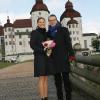 Victoria et Daniel de Suède parachevaient le 23 octobre 2010 leur visite dans la province du Västergötland, se rendant au château de Läckö puis à KinneKulle, où la princesse a signé... pour deux !