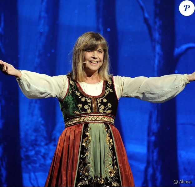 Chantal Goya Retrouve Jeannot Lapin Et Becassine Dans Une Foret De Russie Purepeople