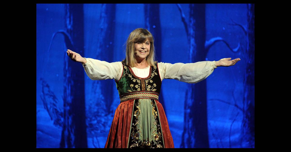 Chantal Goya Retrouve Jeannot Lapin Et Becassine Dans Une Foret De Russie Purepeople