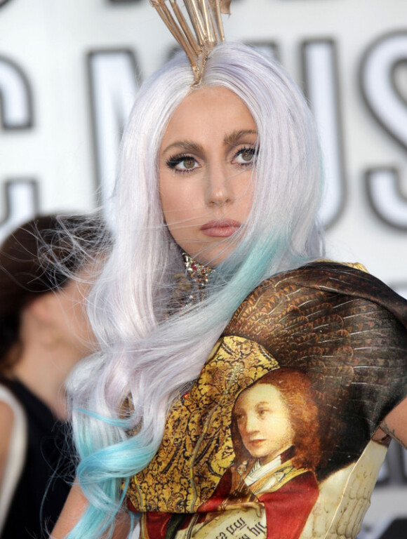 Lady Gaga et ses coiffures extravagantes
