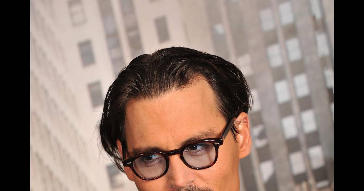 Lunettes De Soleil Johnny Depp PIFWEAR - Noir Brillant, Verres Rouges, 100% UV400