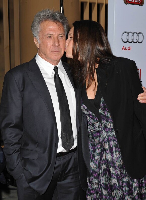 Dustin Hoffman et sa femme Lisa Gottsegen lors de l'avant première du film Barney's Version à l'AFI Fest 2010 de Los Angeles