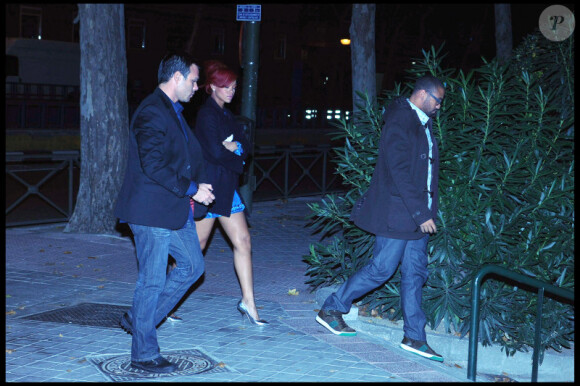 Katy Perry et son mari Russell Brand retrouvent leur amie Rihanna dans un restaurant de Madrid après la cérémonie des MTV EMA le 7 novembre 2010