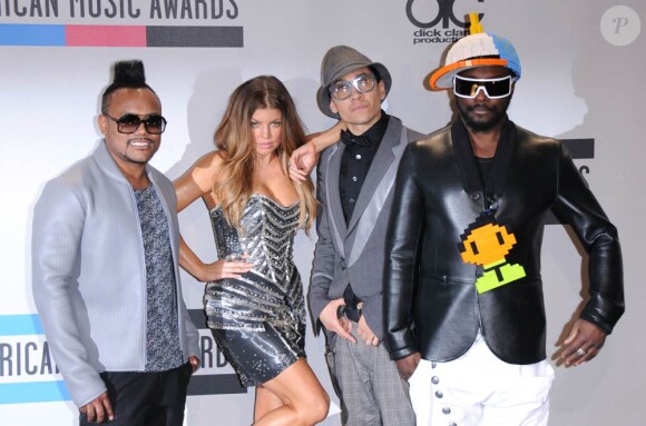 Les Black Eyed Peas à l'occasion des American Music Awards 2010, au Nokia Theatre de Los Angeles, le 21 novembre 2010.