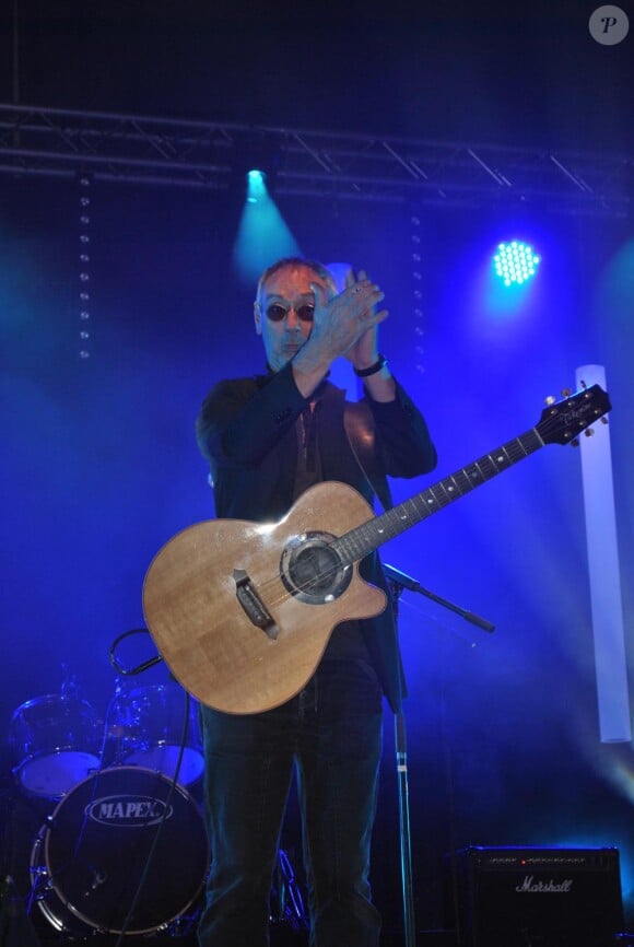 Michael Jones lors d'un concert au profit de Mécénat Chirurgie Cardiaque, le 19 novembre 2010