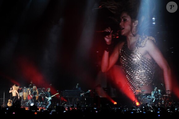 Shakira en concert à Turin, Italie, le 27 novembre 2010.