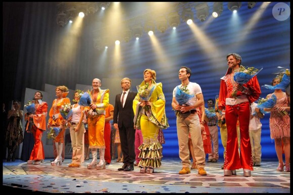 Première du spectacle Mamma Mia au Théâtre Mogador à Paris, le 28 octobre 2010