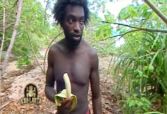 Partis en balade pour chercher à manger, Kule et Claude tombent sur 16 bananes. Mais ils n'en ramèneront aucune à leurs camarades...