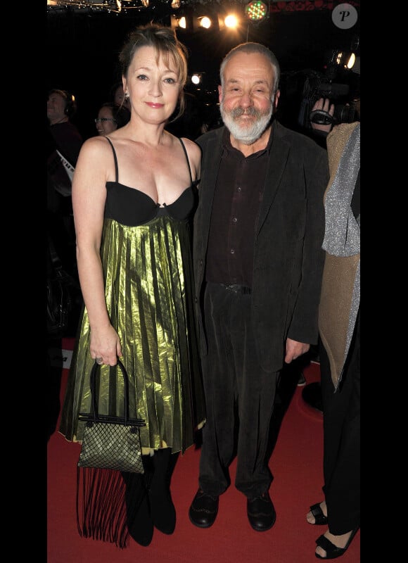 Lesley Manville et Mike Leigh lors de la soirée de remise des British Independent Film Awards à Londres le 5 décembre 2010