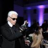 Karl Lagerfeld lors de la soirée du calendrier Pirelli