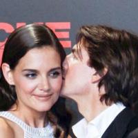 Angelina et Brad, Katie et Tom... Les plus beaux baisers des stars amoureuses !