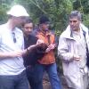 George Clooney en repérage au Costa Rica dans une plantation de café pour sa prochaine réalisation le 23 novembre 2010
