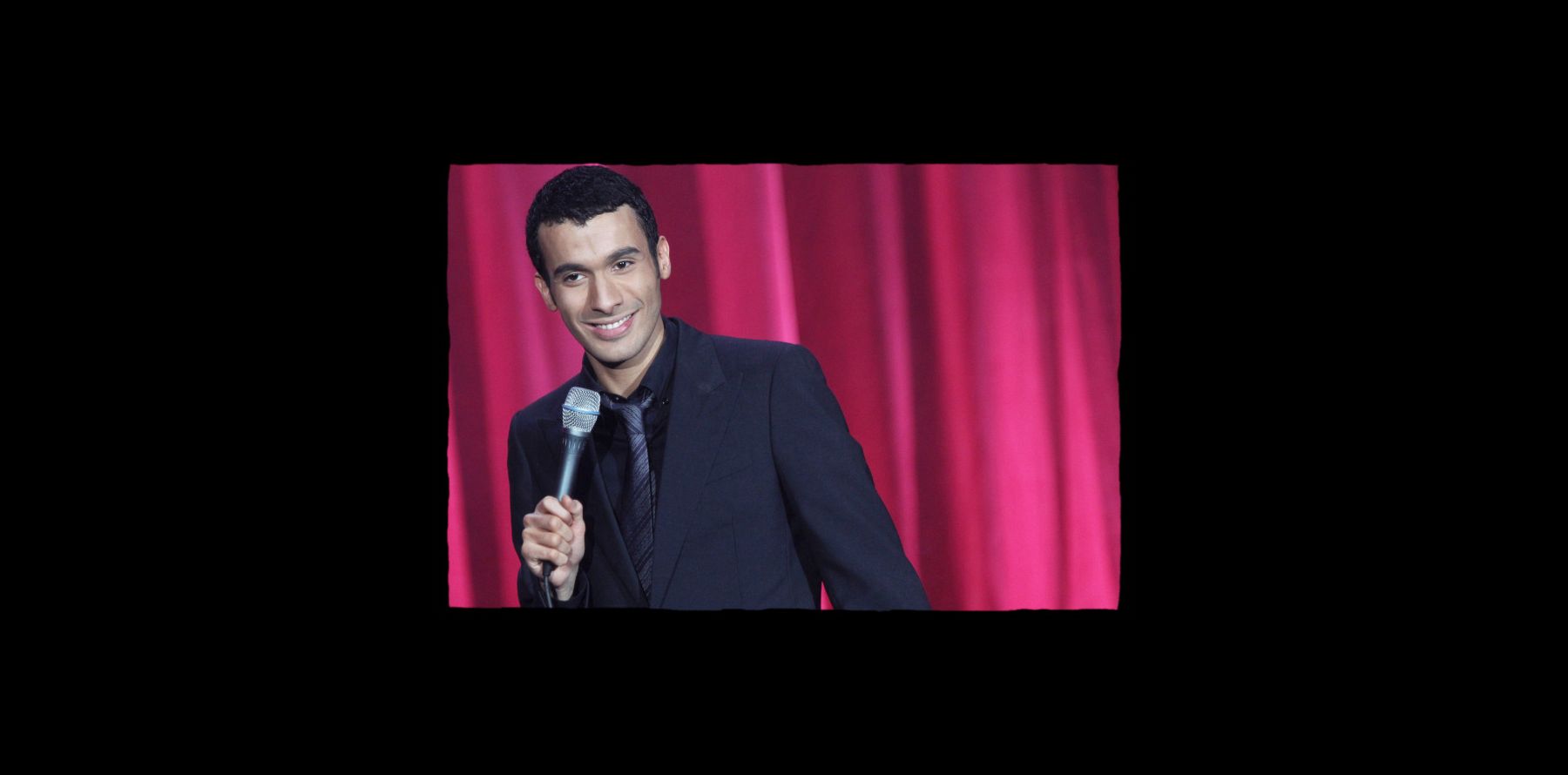Mustapha El Atrassi La Cigale Vous Appartient Mustapha El Atrassi, entouré de ses meilleurs amis, pour sa
