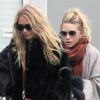 Mary-Kate et Ashley Olsen  sortent d'un studio d'enregistrement à Culver City, Los Angeles, le 21 décembre 2010.
 