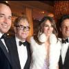 Elton John et David Furnish aux côtés de leur amie Elizabeth Hurley 