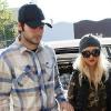 Christina Aguilera et son nouveau chéri, Matthew Rutler, sortent déjeuner chez Ivy, à Los Angeles, le 31 décembre 2010.