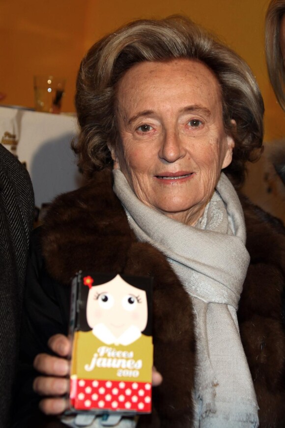Bernadette Chirac lors de l'opération Pièces Jaunes en janvier 2010