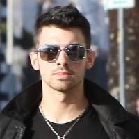Joe Jonas (Jonas Brothers) : C'est décidé, il coupe le cordon avec ses frères !