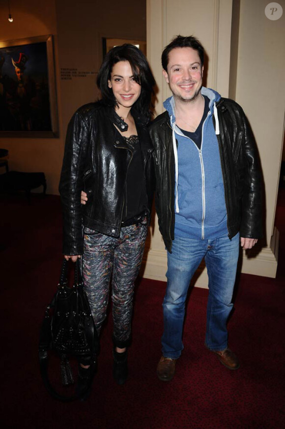 Davy Sardou et Noémie Elbaz à la conférence de presse qui dévoilait la programmation des théâtres parisiens privés. 18 janvier 2011