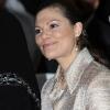 La princesse héritière Victoria de Suède a fait son arrivée dans les Emirats Arabes Unis le 17 janvier 2011, pour une visite de trois jours sur place, sans son époux le prince Daniel.