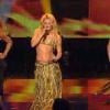 Shakira se produit sur la scène des NRJ Music Awards 2011, en ouverture de la cérémonie.