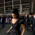 Shy'm arrive sur le tapis rouge des NRJ Music Awards à Cannes, samedi 22 janvier.
