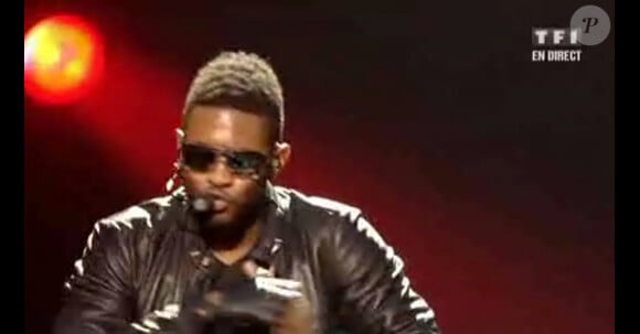 Usher interprète DJ got us fallin' in love, aux NRJ Music Awards 2011, samedi 22 janvier 2011.