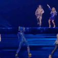 Les Black Eyed Peas interprètent  The Time  avec Fergie et Taboo en hologrammes, lors de la soirée des NRJ Music Awards 2011.