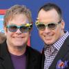 Elton John et David Furnish à l'occasion de l'avant-première de Gnomeo et Juliette, qui s'est tenue au El Capitan Theatre d'Hollywood, à Los Angeles, le 23 janvier 2011.