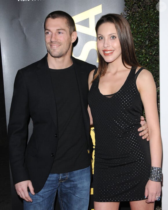 James Driskil et Chloe Lattanzi lors du gala G'Day Black Tie à Hollywood le 22 janvier 2011