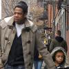 Jay-Z et son neveu Daniel, le fils de Solange Knowles, font du shopping dans Greenwich Village, le 15 janvier 2011